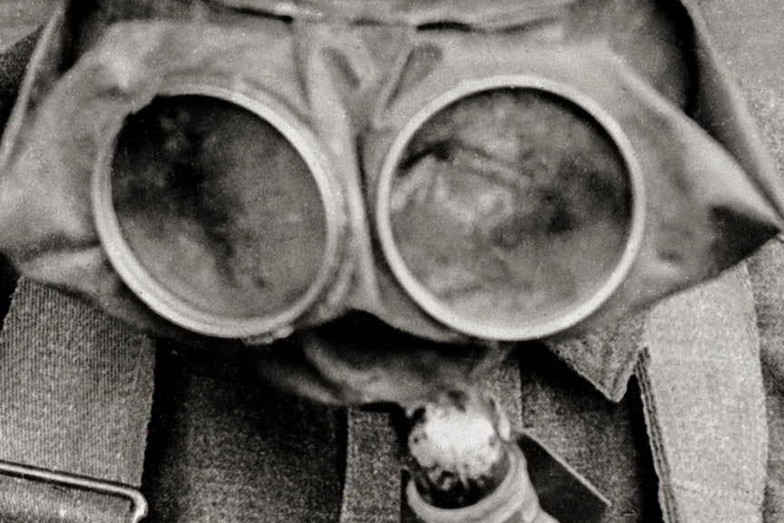 Clever soldier uses Gas Mask To Peel Onions, 1917 Historical Pix