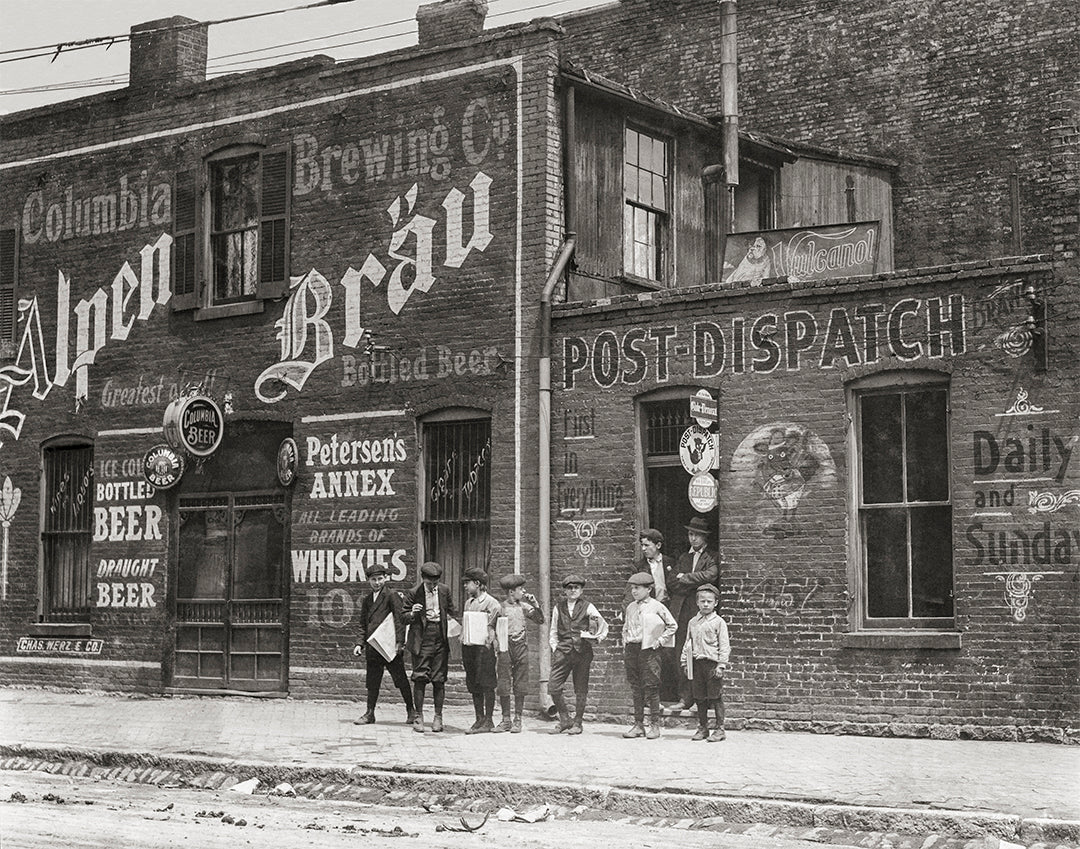 Lewis Hines St. Louis, 10th and Cass Street, 1910. Newspaper boys. Historical Pix