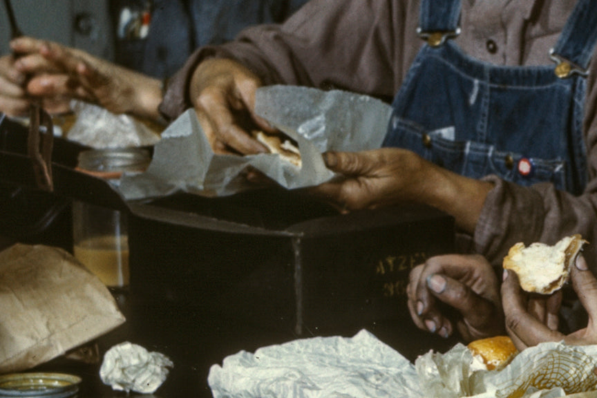 Rosie The Riveter, Strong Women, Retro Women War Workers, 1943 Historical Pix
