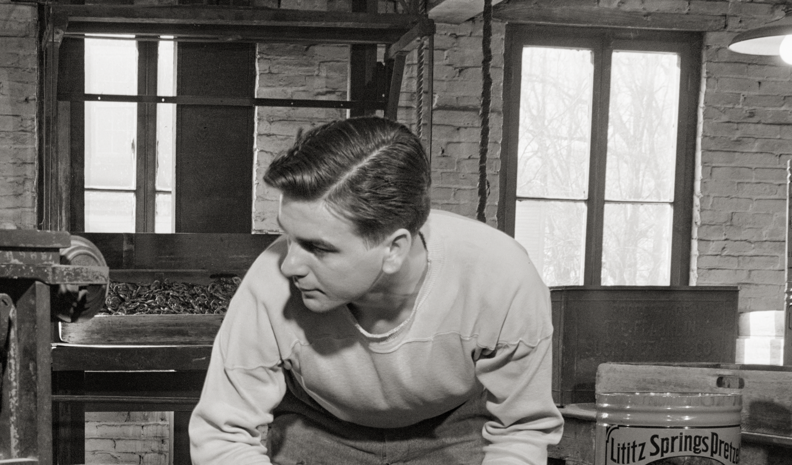 Lititz Pretzels, Lititz, Pennsylvania, 1942