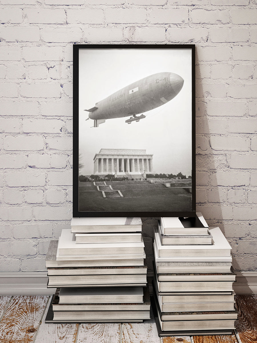U.S. Army Blimp Over Lincoln Memorial, Washington DC, 1930s Historical Pix