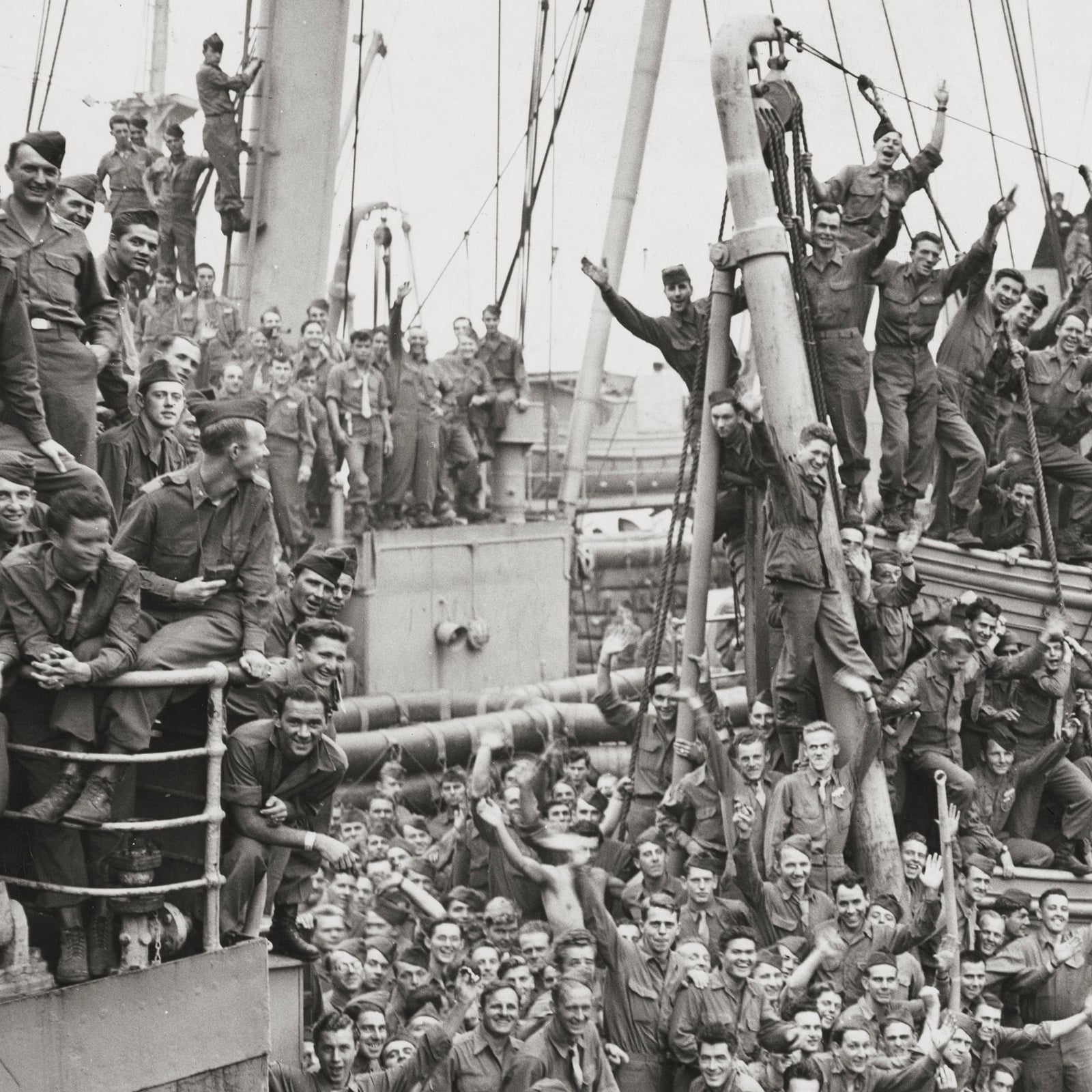 WWII, Sailors Return Home, 1945 on the SS John Ericsson Historical Pix