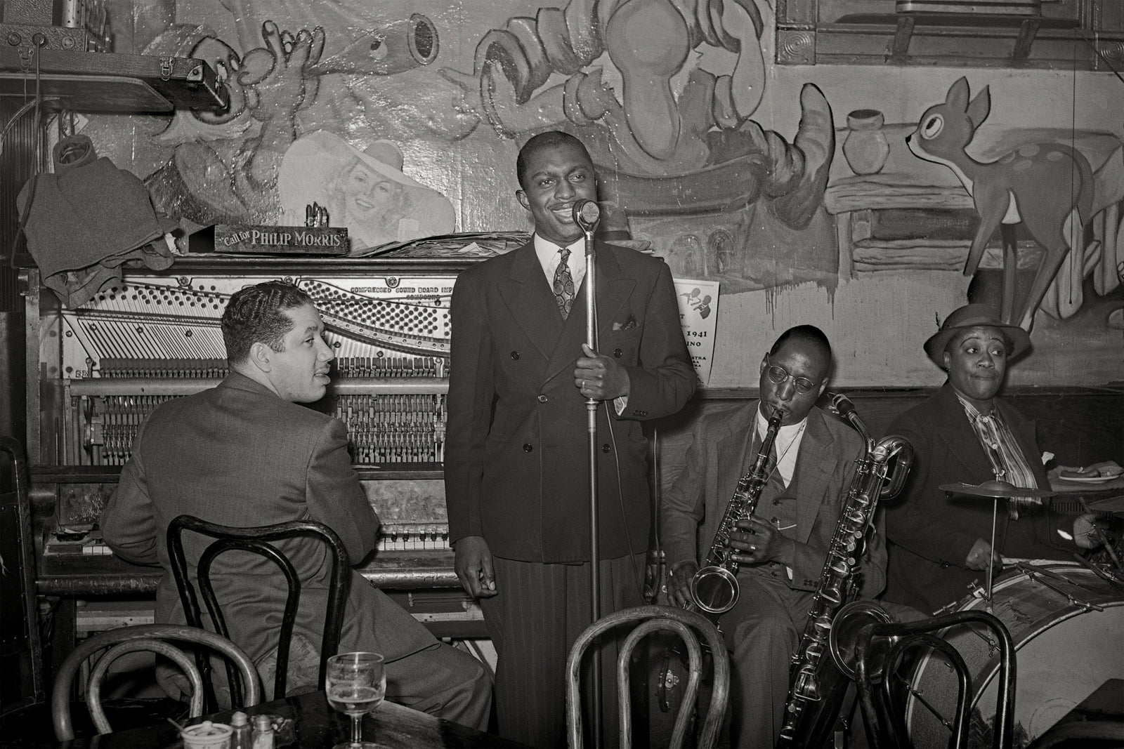 African American Musician entertainers at Chicago tavern,  Russell Lee, 1941 Historical Pix