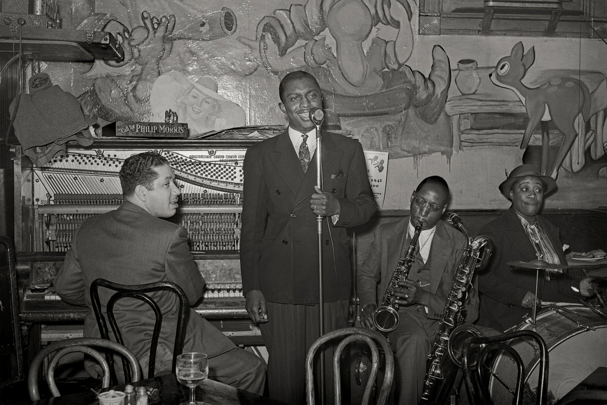 African American Musician entertainers at Chicago tavern,  Russell Lee, 1941 Historical Pix