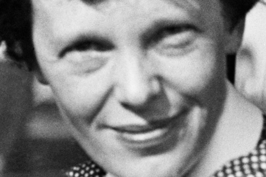 Amelia Earhart, First Woman Pilot to Fly Solo Across Atlantic Historical Pix