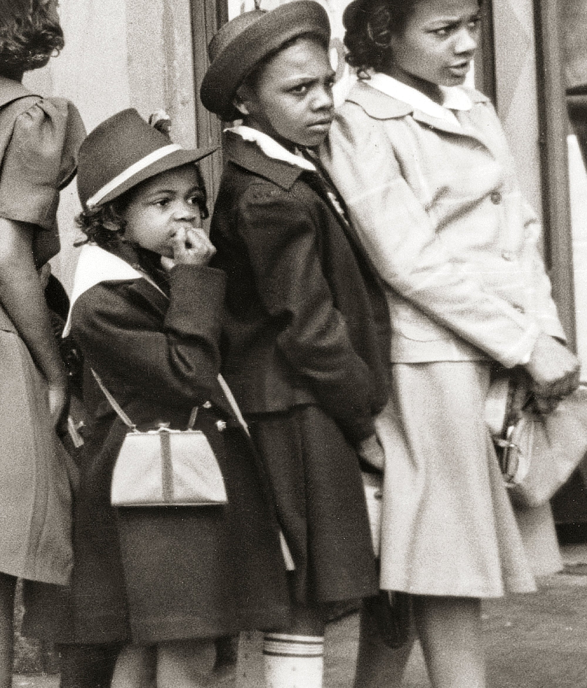 Chicago Movie Theatre, Easter Sunday, 1941 - Historical Pix