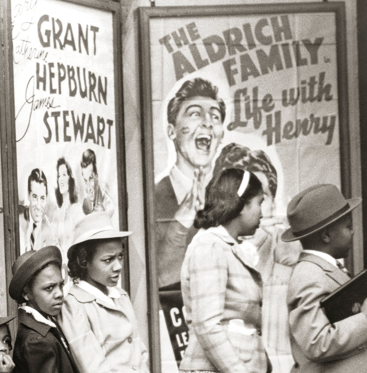 Chicago Movie Theatre, Easter Sunday, 1941 Historical Pix