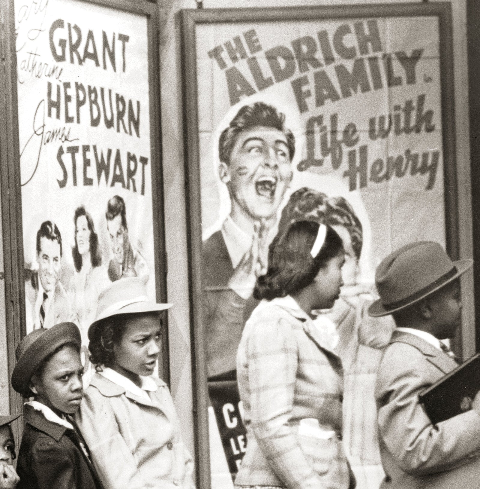 Chicago Movie Theatre, Easter Sunday, 1941 Historical Pix