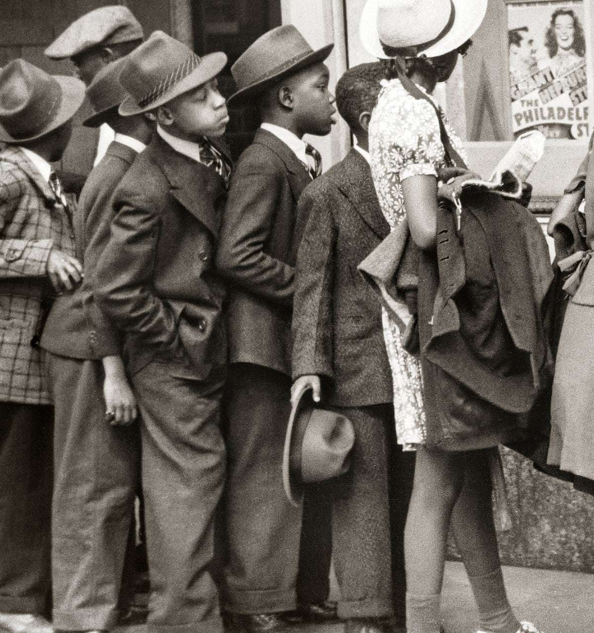 Chicago Movie Theatre, Easter Sunday, 1941 Historical Pix