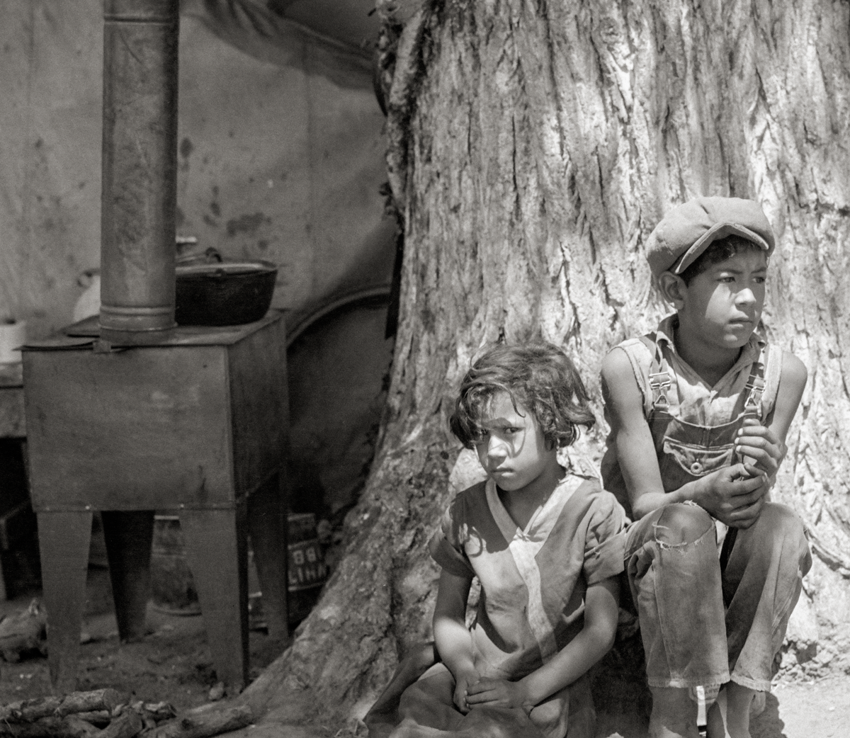 Dorthea Lange, Motherless Children of a Migrant Mother Historical Pix