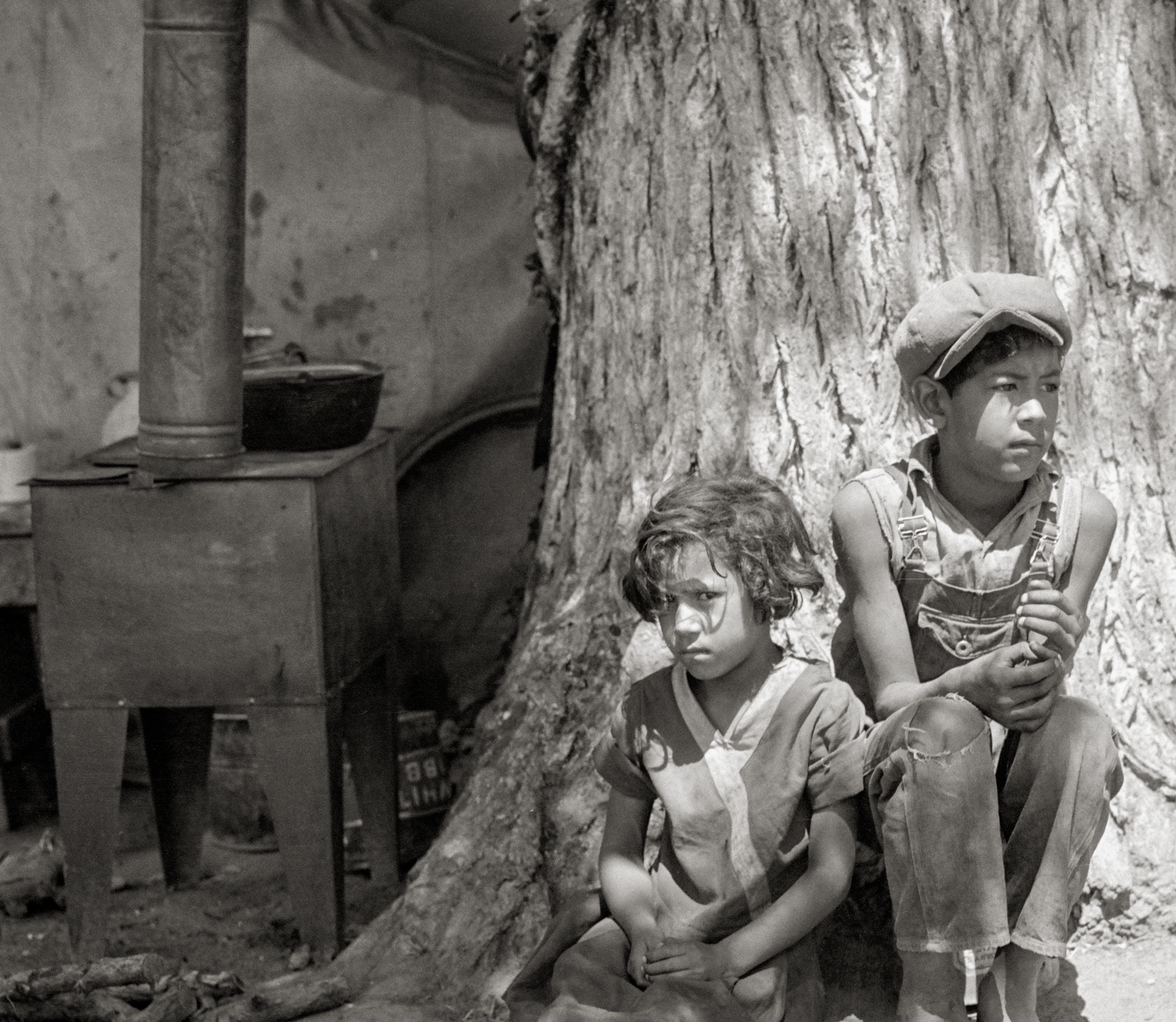 Dorthea Lange, Motherless Children of a Migrant Mother Historical Pix