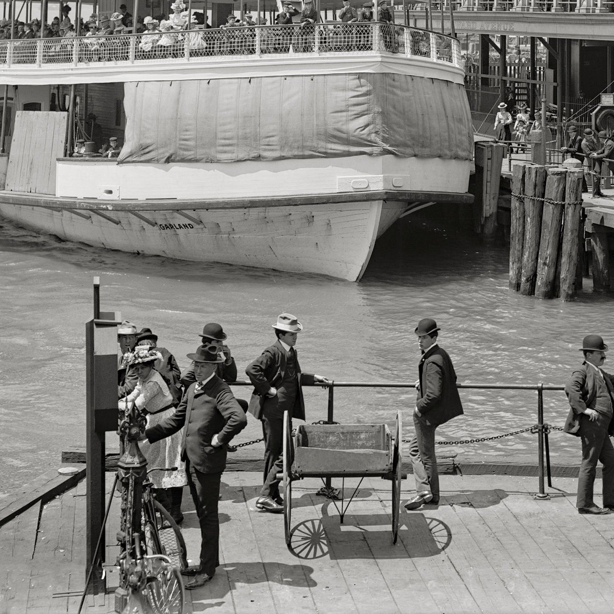Ferry to Belle Isle Park, Garland Steamboat, Detroit River, 1905, Detroit Historical Pix