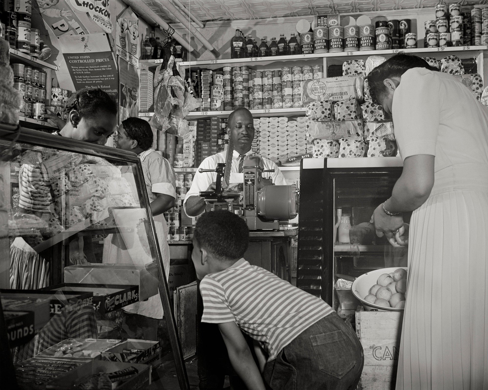 Gordon Park's Washington DC Grocery Store Photo, 1942 Historical Pix