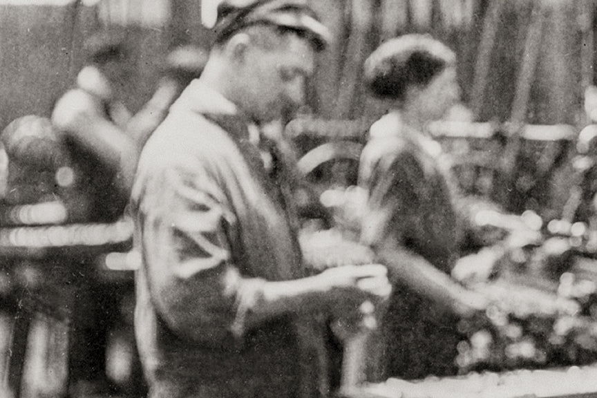 Hartford Connecticut, Colt Fire Arms, Women Grinding Barrels, 1914 Historical Pix