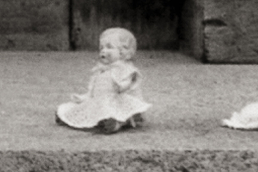 Little Girl Photographer with Brownie Camera, 1917 Historical Pix