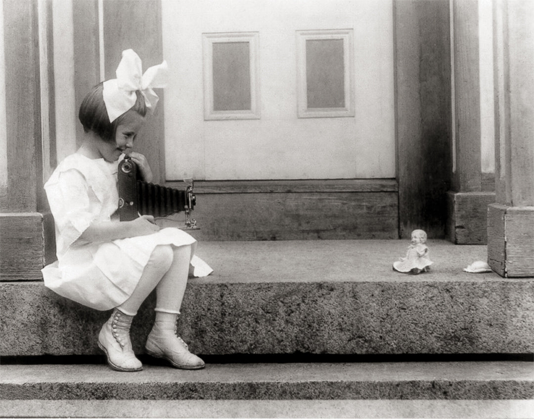 Little Girl Photographer with Brownie Camera, 1917 Historical Pix