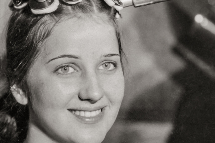 Miss America Gets a New Hair Style, Hair Salon Treatment, 1926 Historical Pix