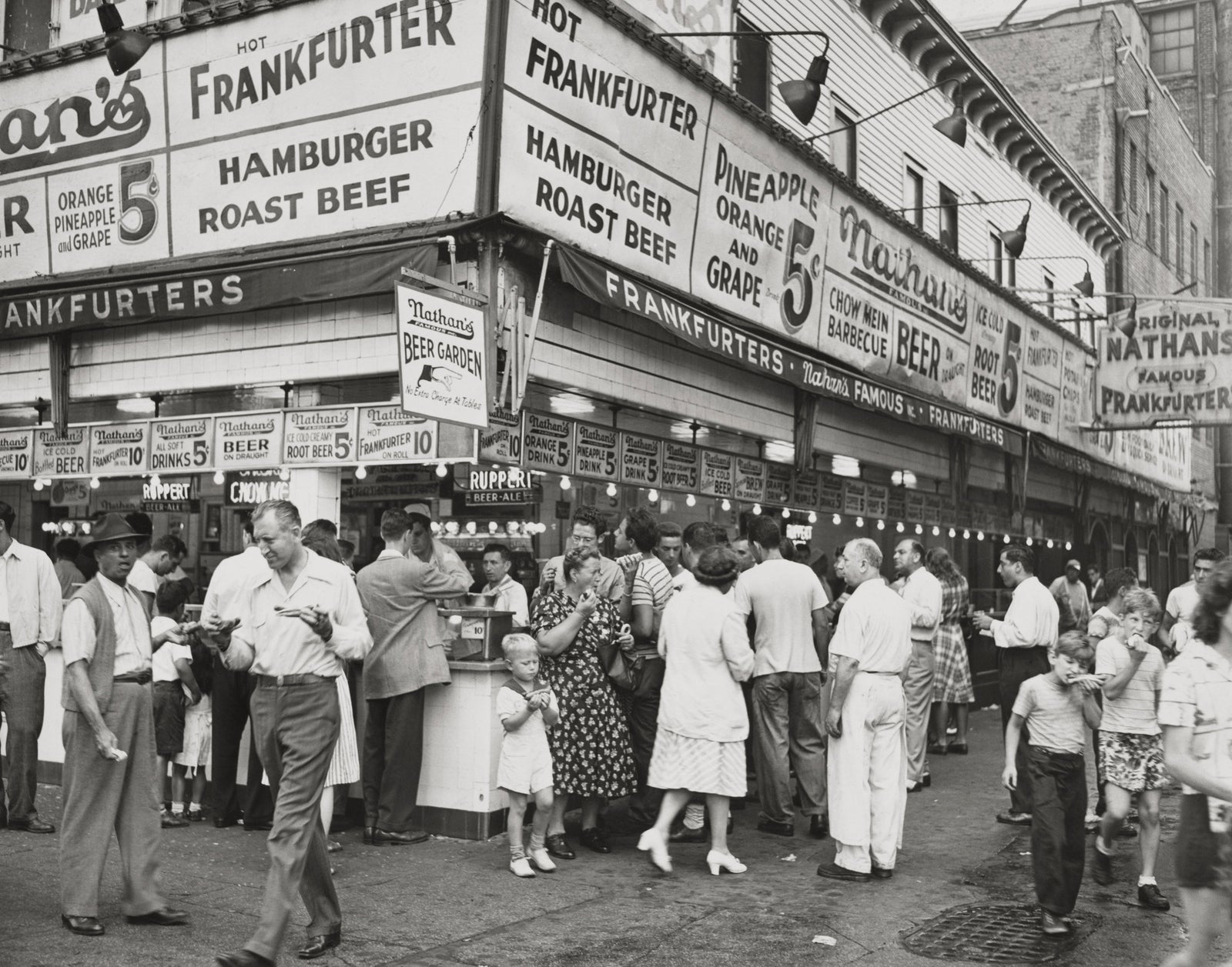 Nathans Famous Hot Dogs, Coney Island Amusement Park, Brooklyn 1947 Historical Pix