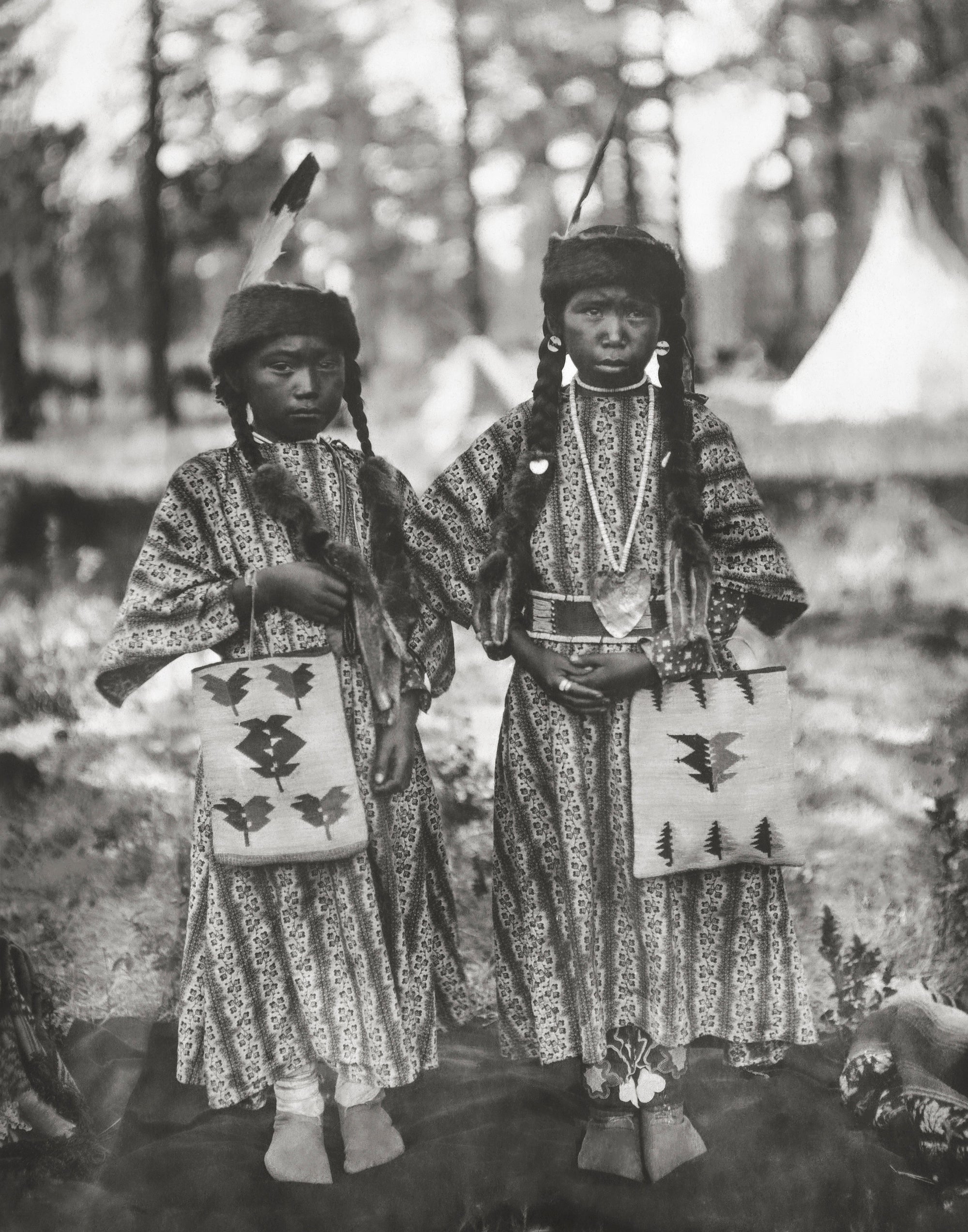 Native American Pibesha's girls, 1902 Historical Pix