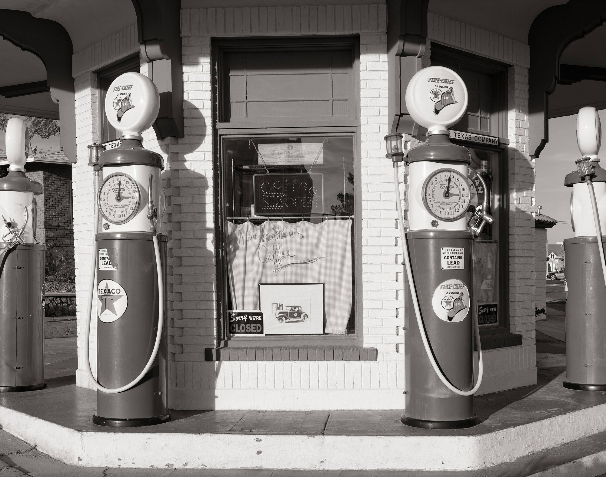 Old Gas Pumps, El Paso, Texas Historical Pix