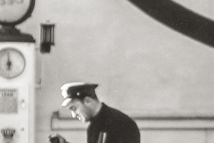 Old Gas Pumps Photo, Esso Station, New York, 1935 Historical Pix