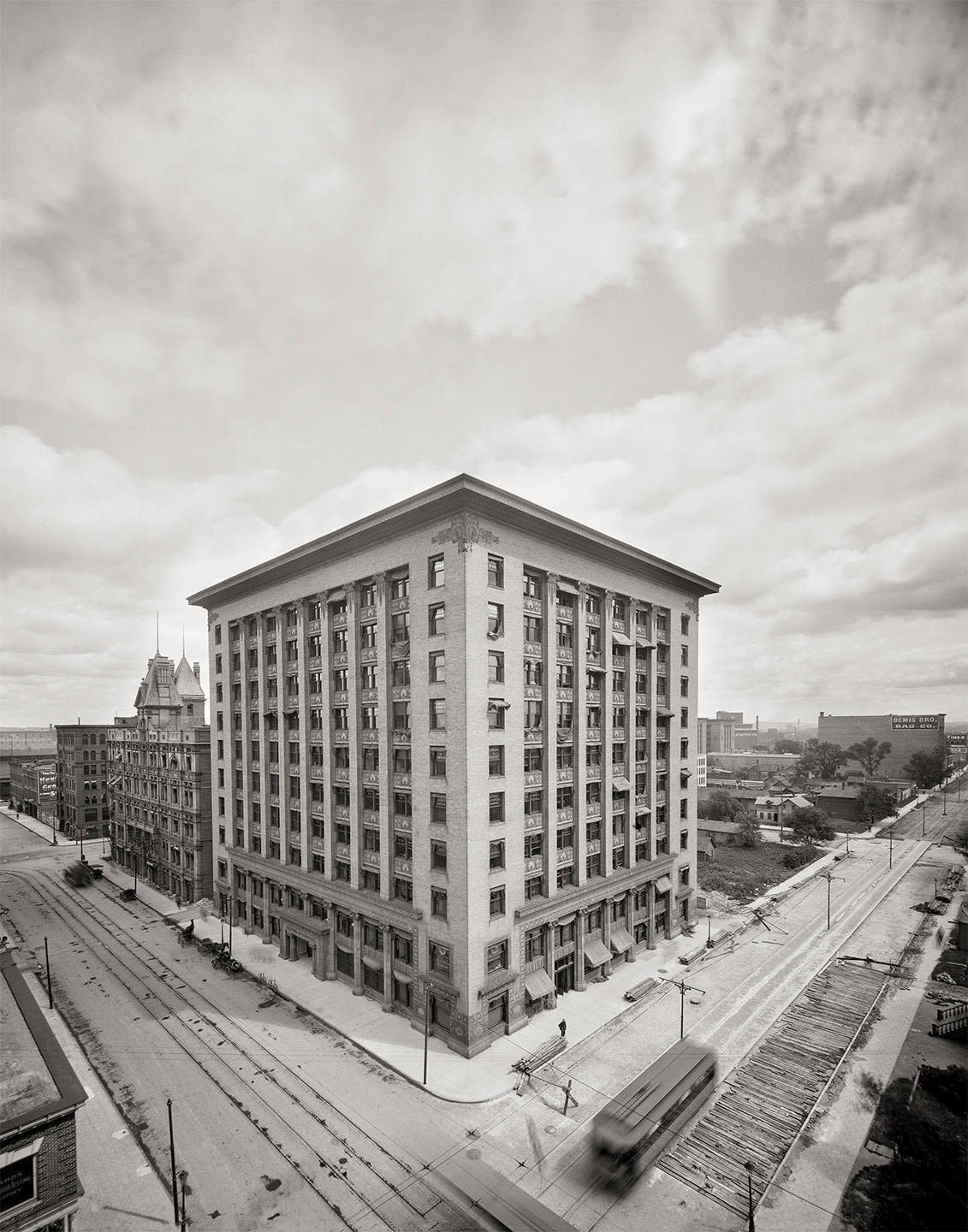 Old Minneapolis Photo Chamber of Commerce, 1905 Historical Pix