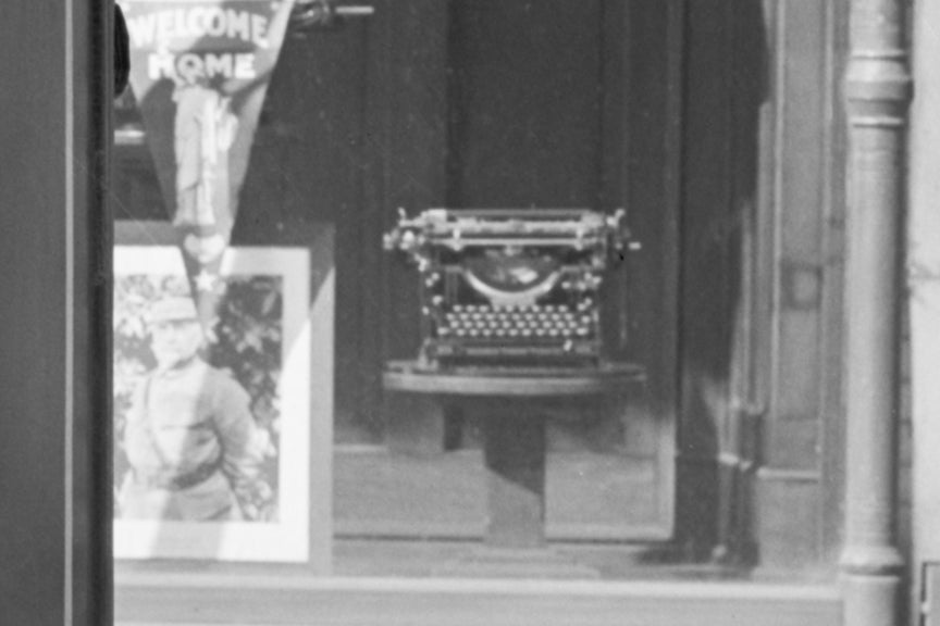 Photo of Underwood Typewriter Store, Washington DC, Early 1900s Historical Pix