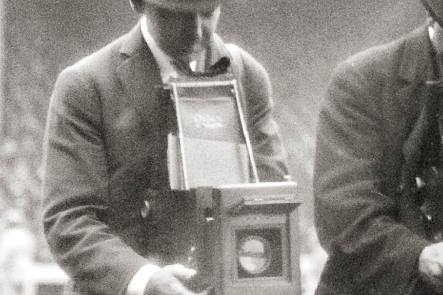 Photographer's With Old Cameras, 1914 Historical Pix