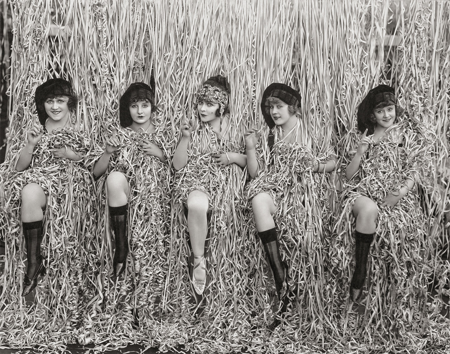 Pin-up photo, Bathing Beauties, in Shredded Paper, 1918 Historical Pix