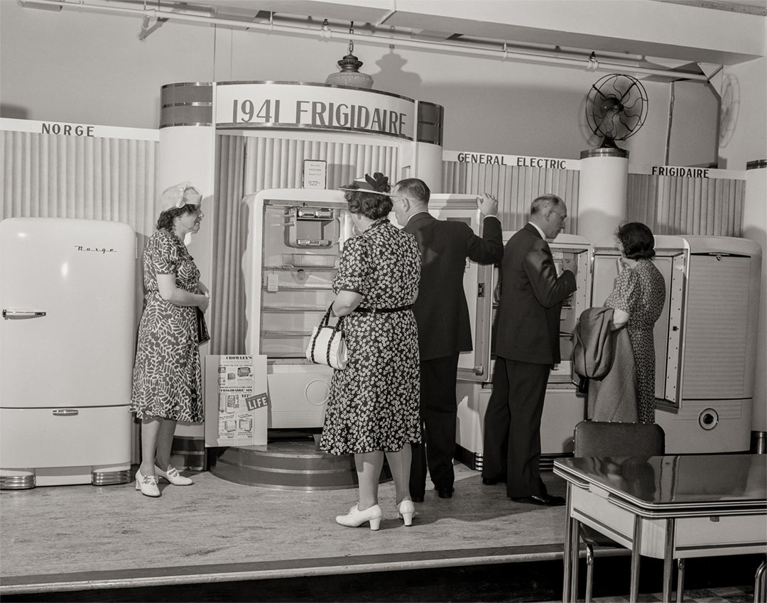 Retro Kitchen, Mid-Century Design, 1941 Historical Pix