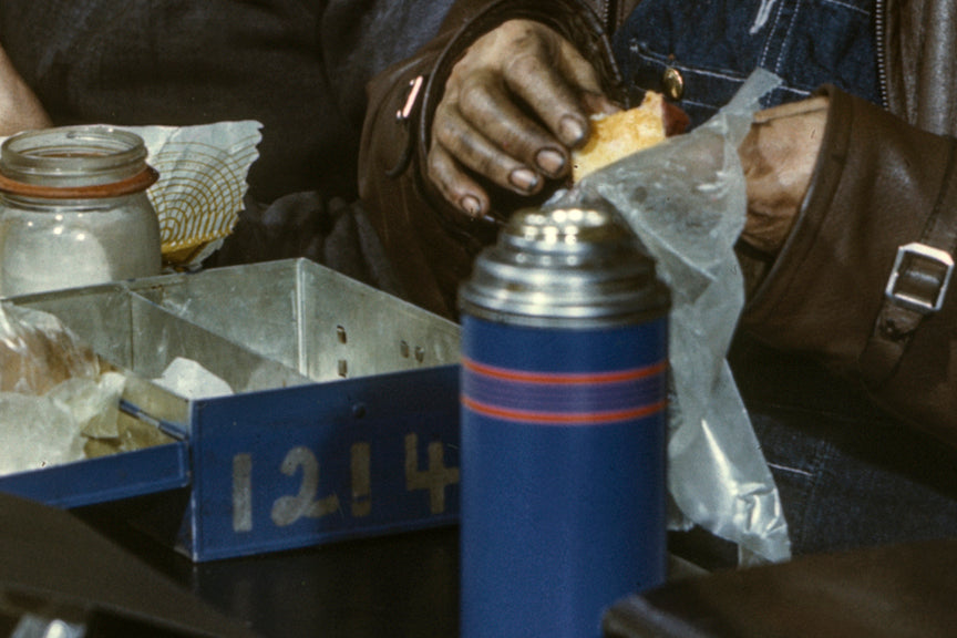 Rosie The Riveter, Strong Women, Retro Women War Workers, 1943 Historical Pix