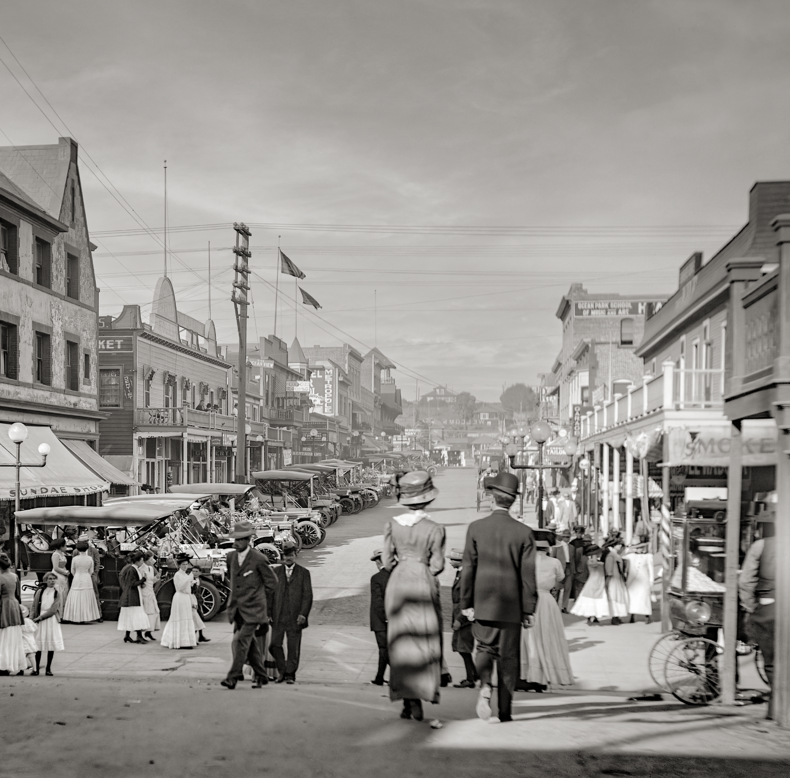 Pier Avenue, Ocean Park, Santa Monica, 1915