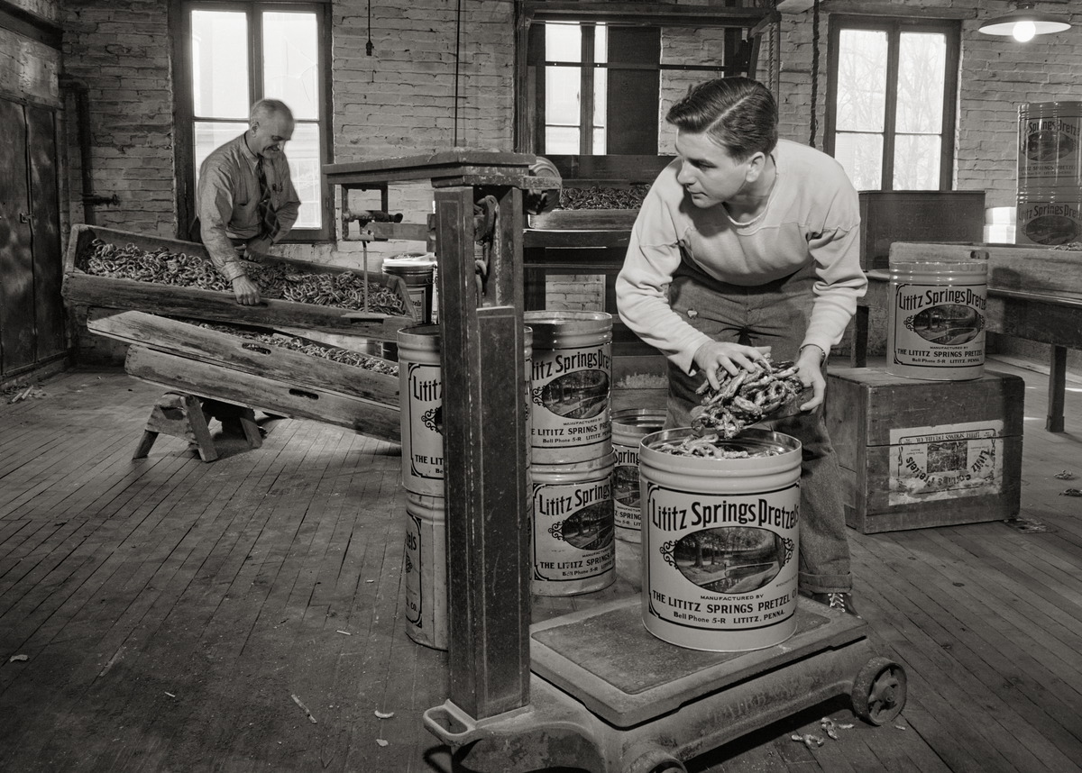 Lititz Pretzels, Lititz, Pennsylvania, 1942