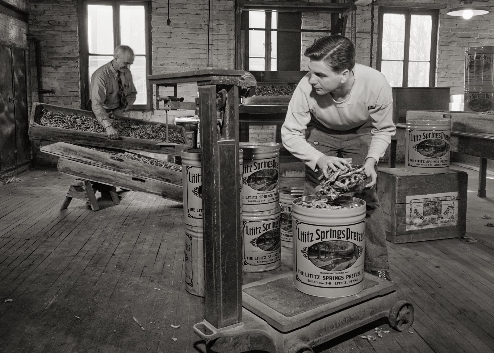 Lititz Pretzels, Lititz, Pennsylvania, 1942