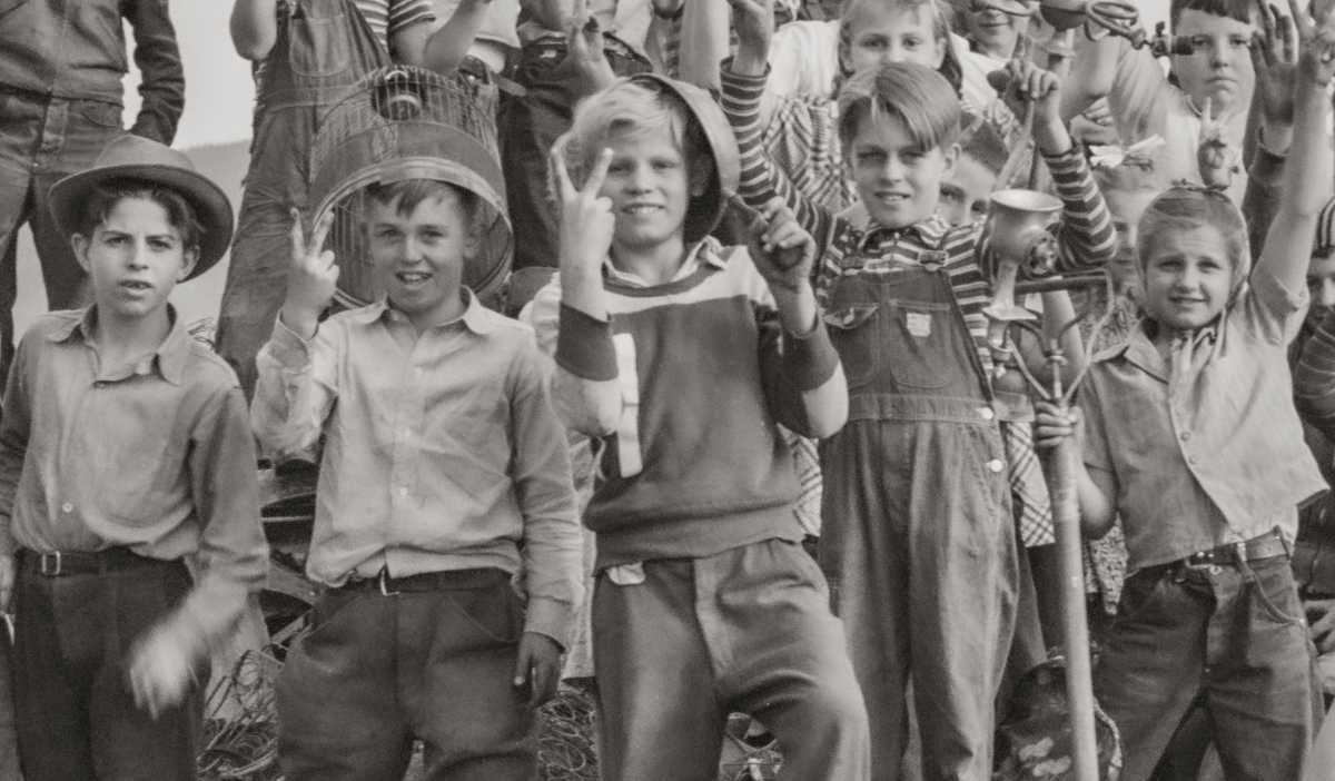 Butte, Montana, Schoolchildren on a Pile of Scrap, 1942, Lee Russell