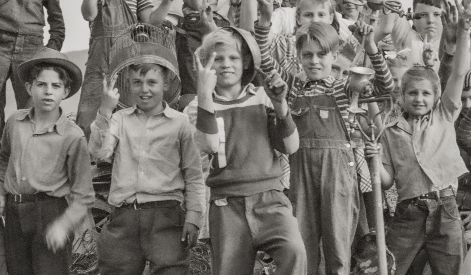Butte, Montana, Schoolchildren on a Pile of Scrap, 1942, Lee Russell