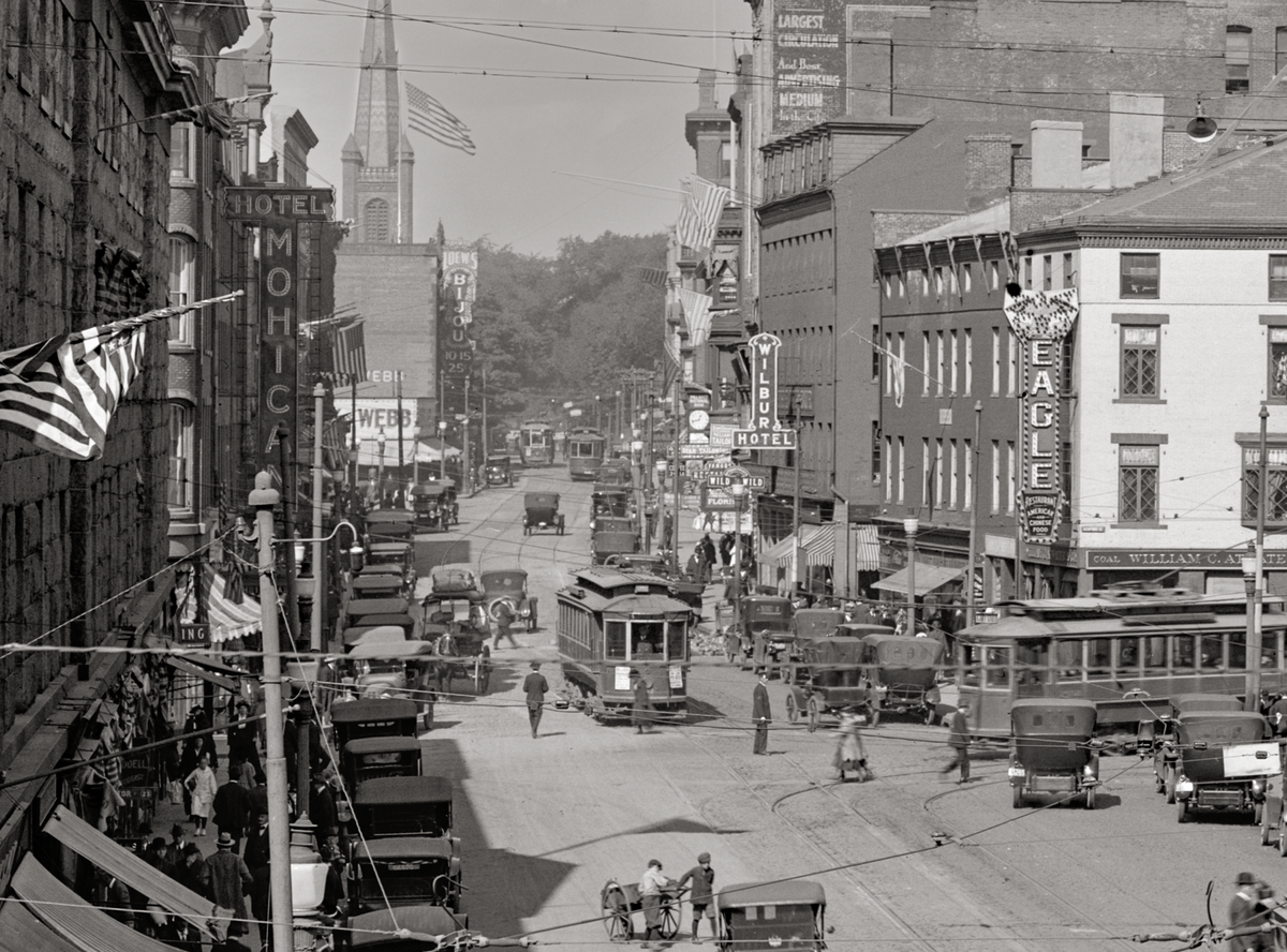 Fall River, MA, Main Street, 1920