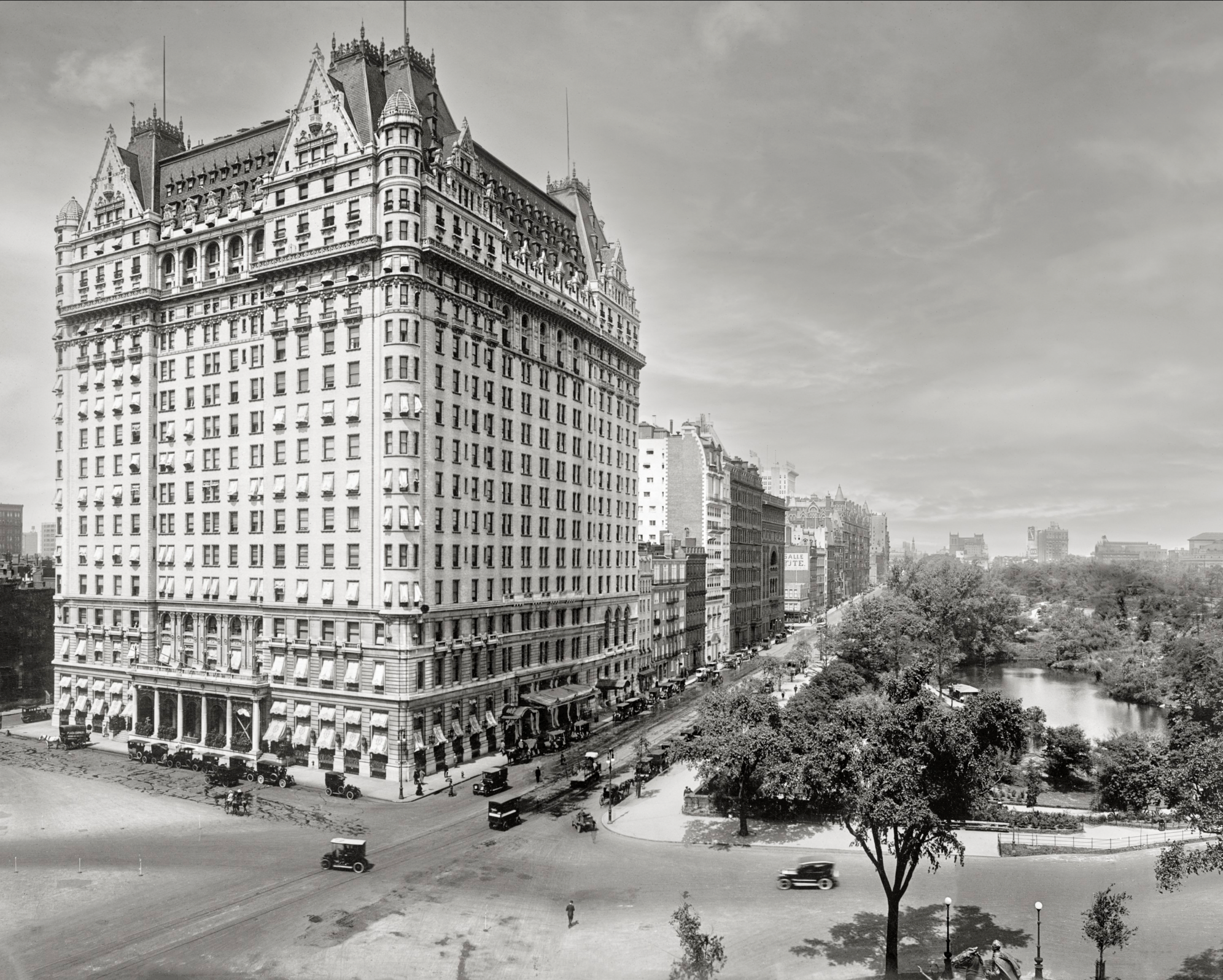 The Plaza Hotel, Early 1900s NYC - Historical Pix