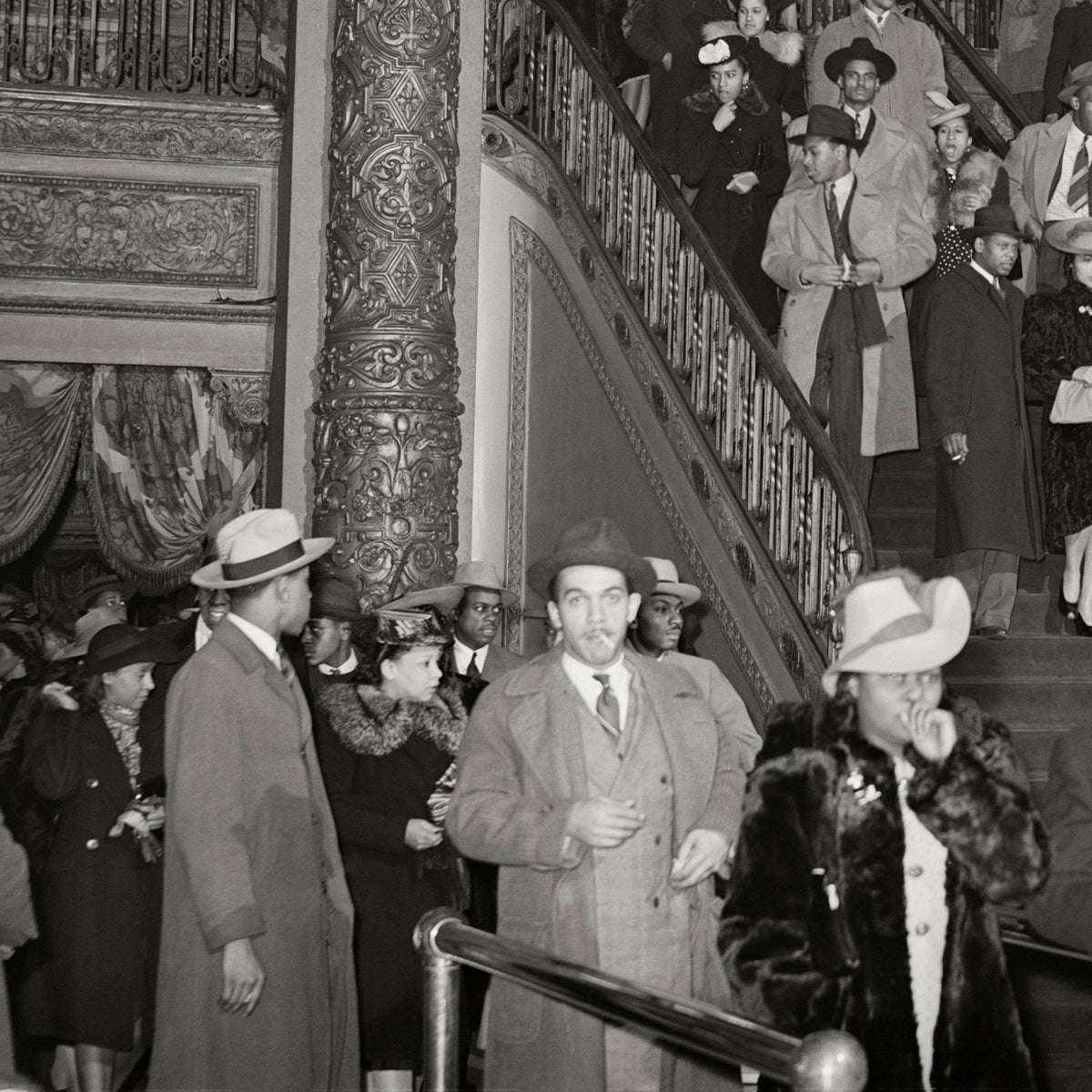 Southside Chicago Regal Theater Photo, 1941, Russell Lee Historical Pix