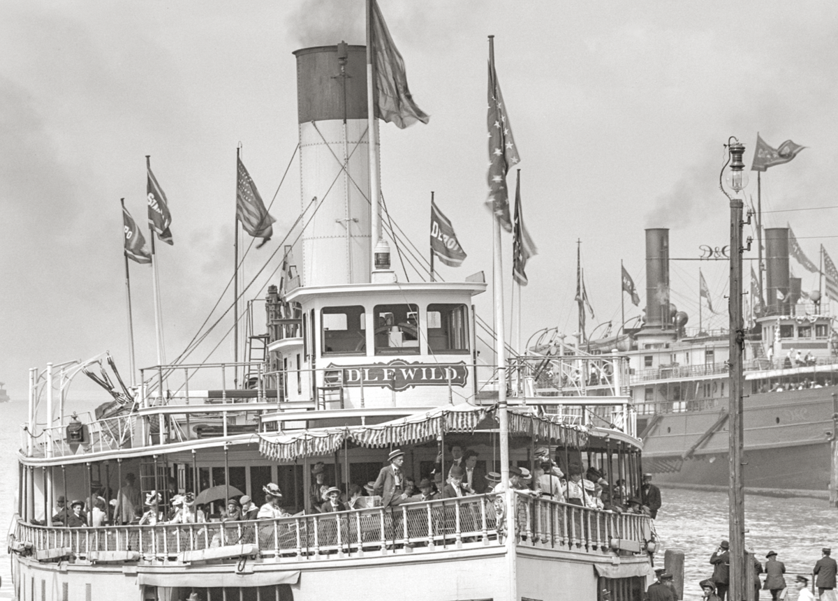 Steamer Ships Tashmoo and Idlewild at the Dock, Detroit, Michigan 1901 Historical Pix