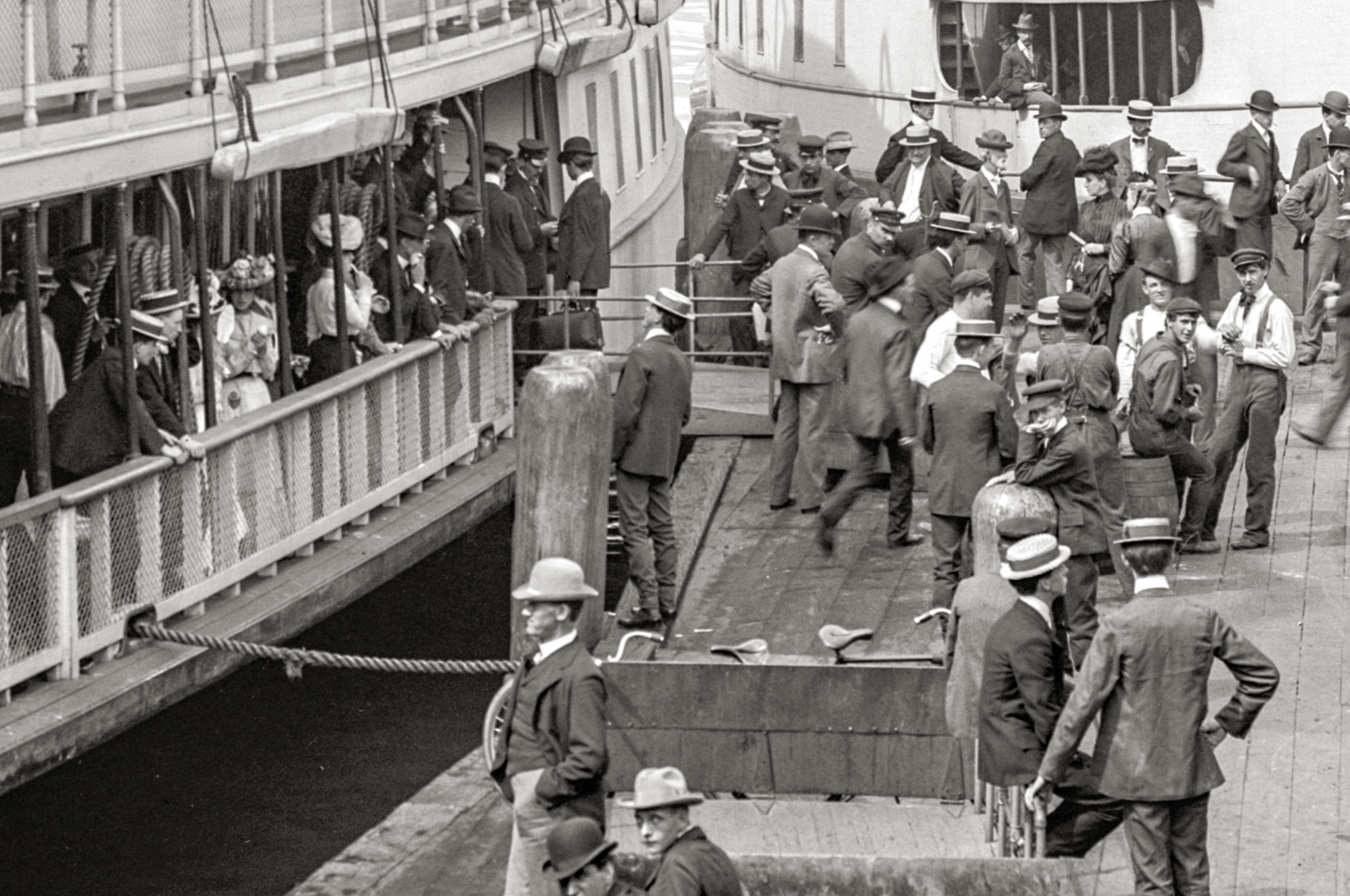 Steamer Ships Tashmoo and Idlewild at the Dock, Detroit, Michigan 1901 Historical Pix