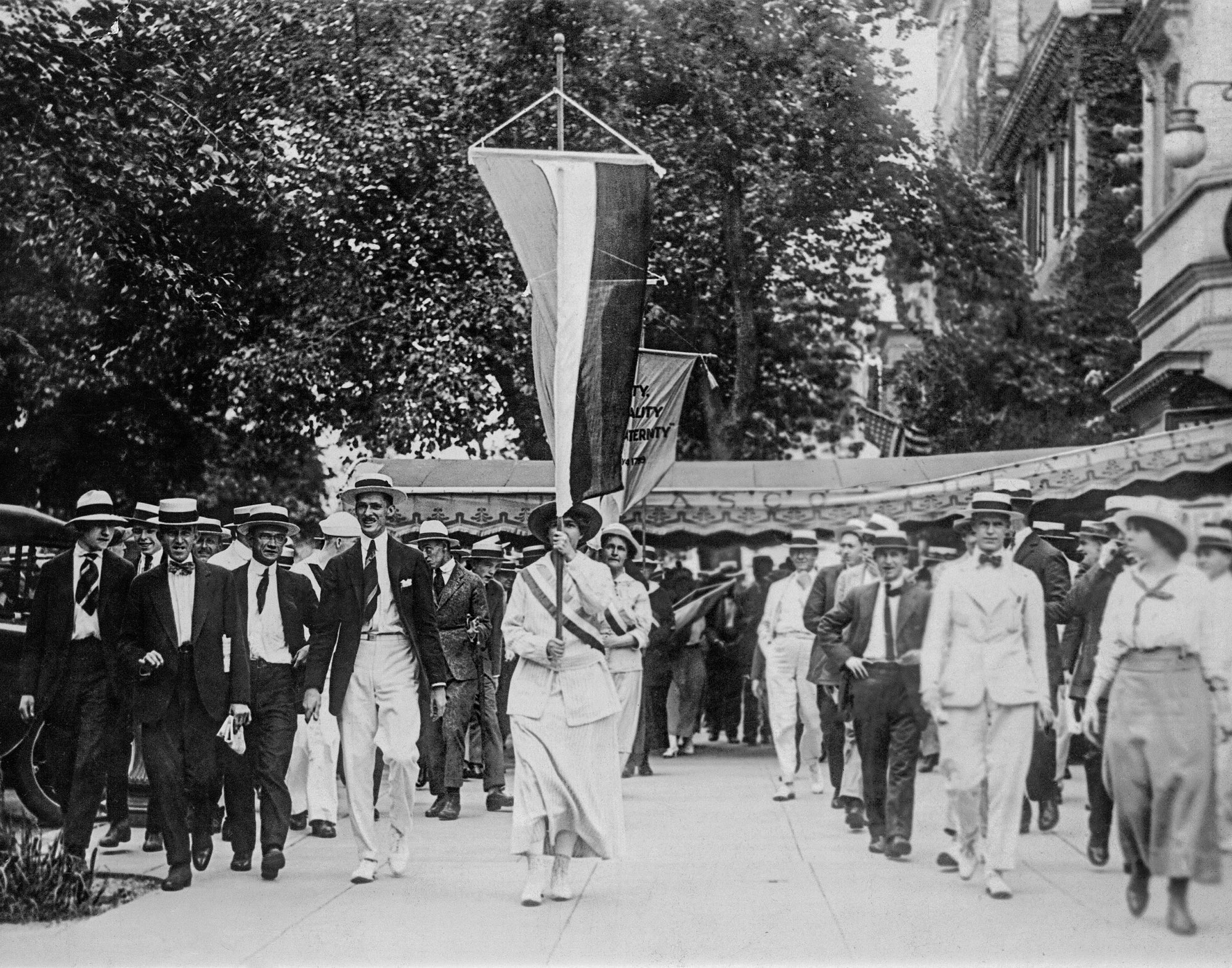 Suffragette Iris Calderhead and Julia Hurlbut Protesting, Kansas, 1917 Historical Pix