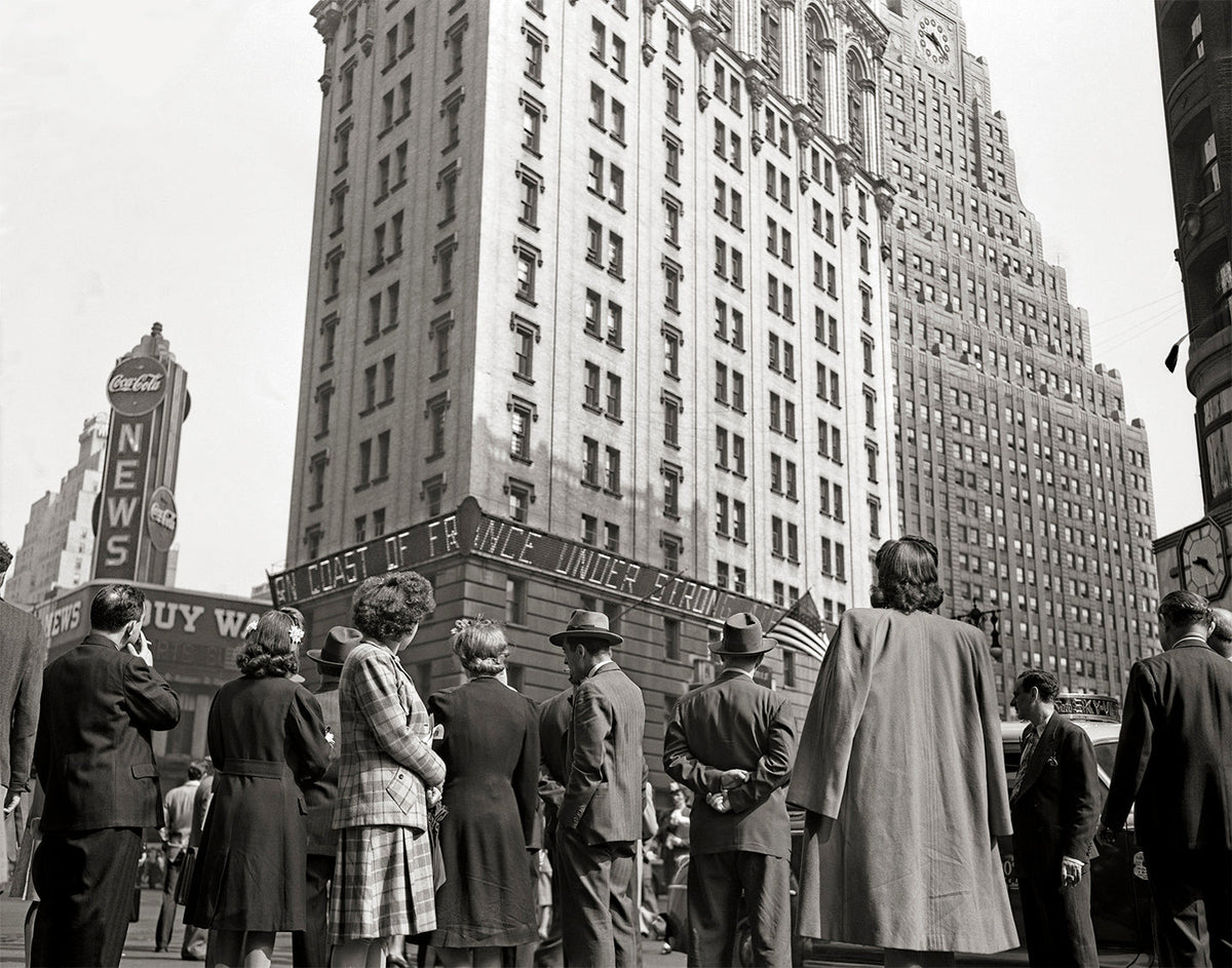Times Square, New York City, D-Day, June 6 1944 Historical Pix