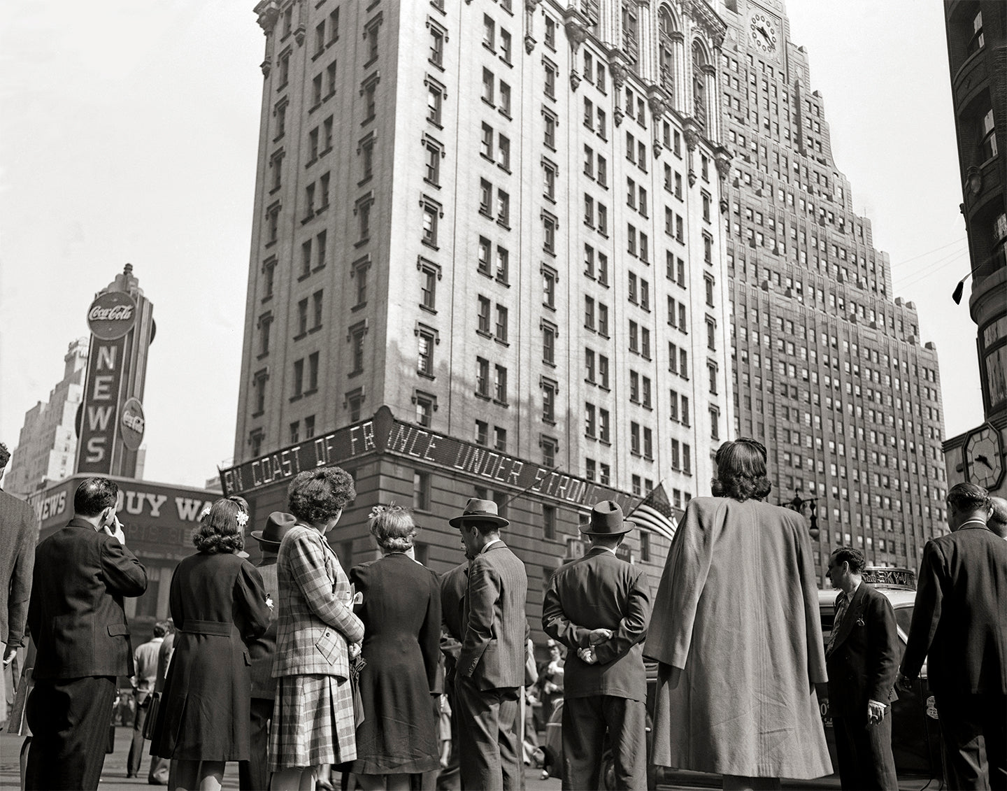Times Square, New York City, D-Day, June 6 1944 Historical Pix