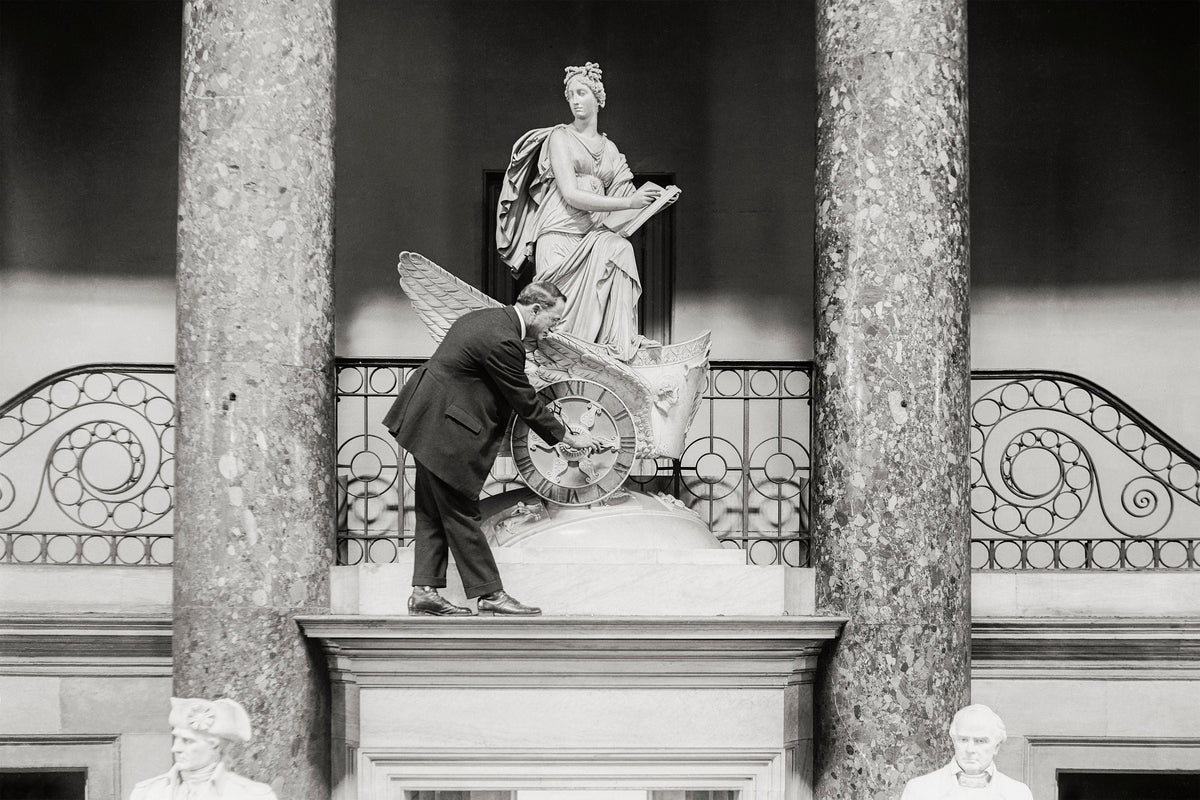 US Capitol Setting Clock, Washington DC, 1922 Historical Pix