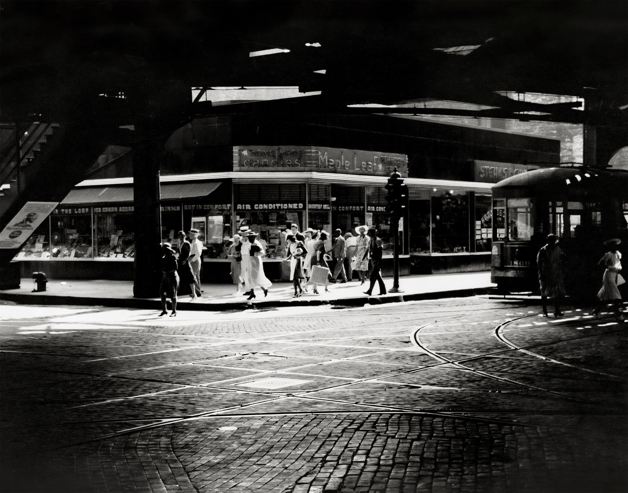 Under the Railway, Chicago, 1940 Photo Historical Pix