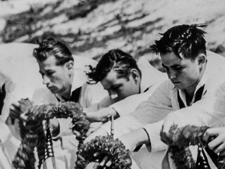 WWII Pearl Harbor Armed Forces Laying Wreaths Historical Pix