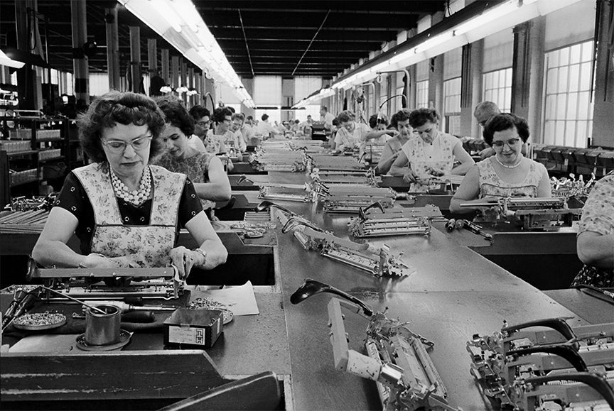 Women Assembling Underwood Typewriters, Hartford, CT 1960s Historical Pix