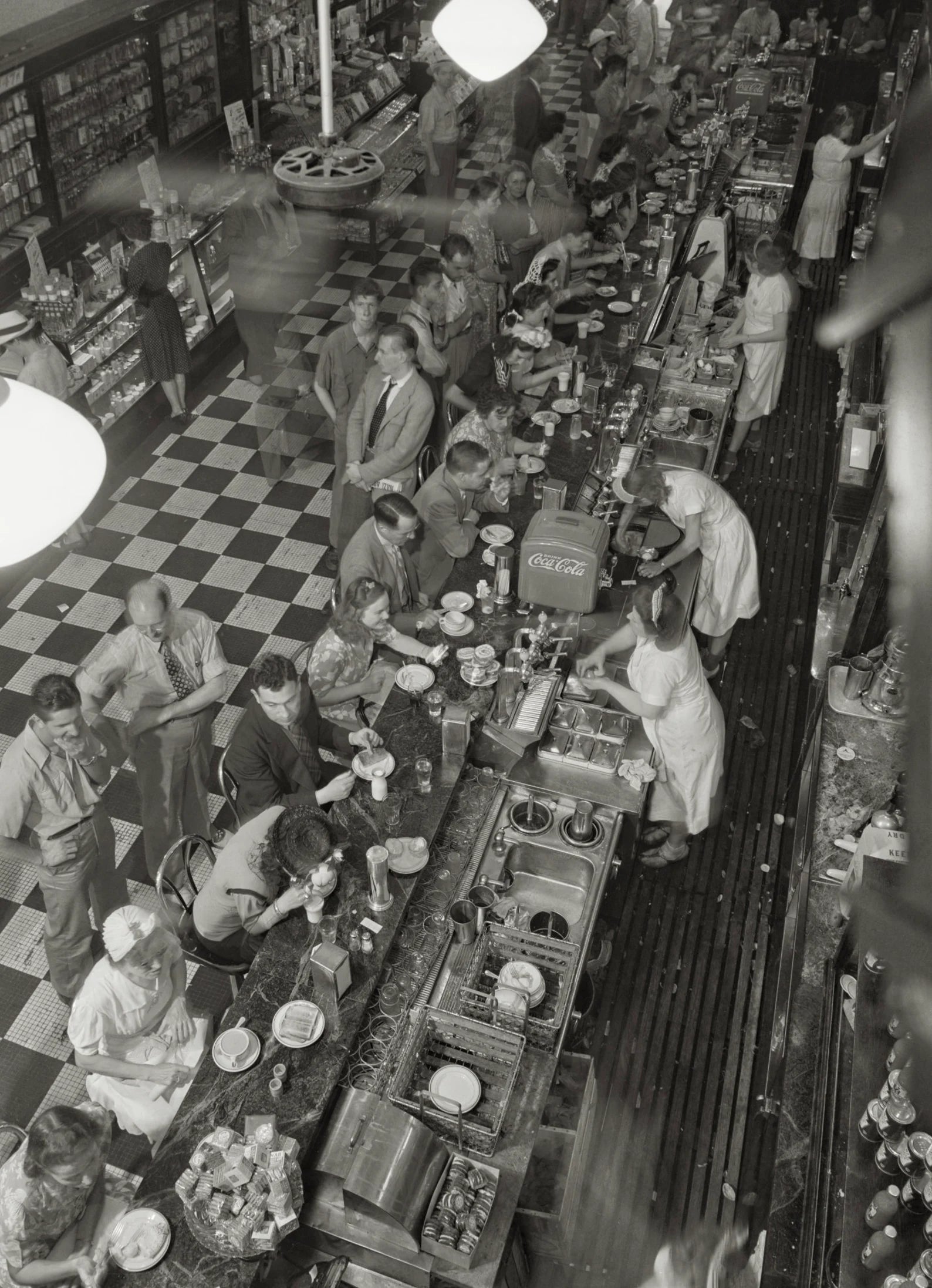 Peoples' Drugstore Lunch Counter, G Street N.W. at Noon, 1942